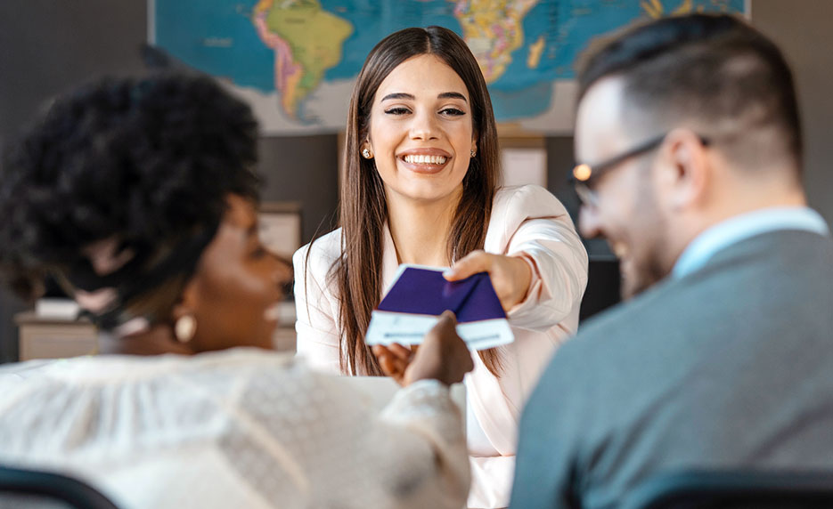 GES892-how-to-become-a-travel-agent935x572.jpg